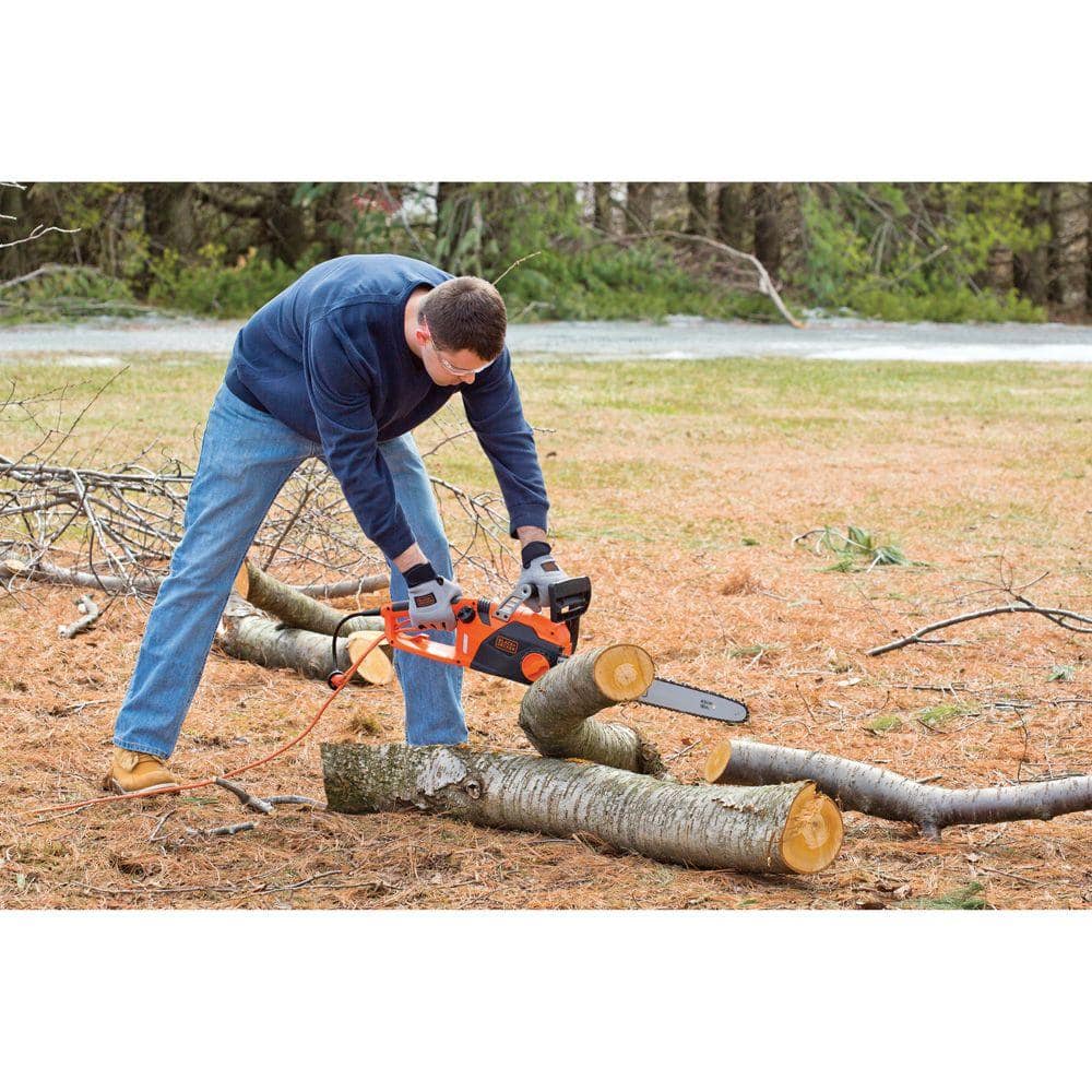 BLACK+DECKER 18 in. 15 AMP Corded Electric Rear Handle Chainsaw with Automatic Oiler CS1518