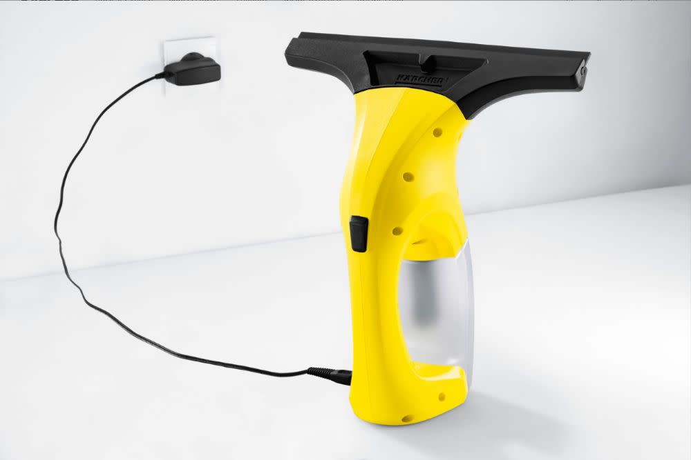 Karcher WV1 Plus Window Cleaner Cordless with Spray Bottle ;