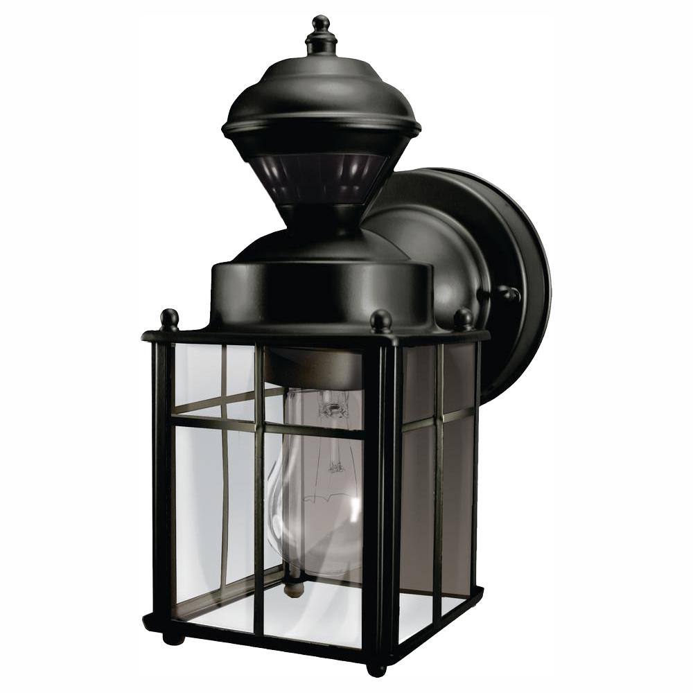 Hampton Bay Bayside Black Farmhouse 150-Degree Motion Sensor Outdoor 1-Light Wall Sconce HB-4132-MB