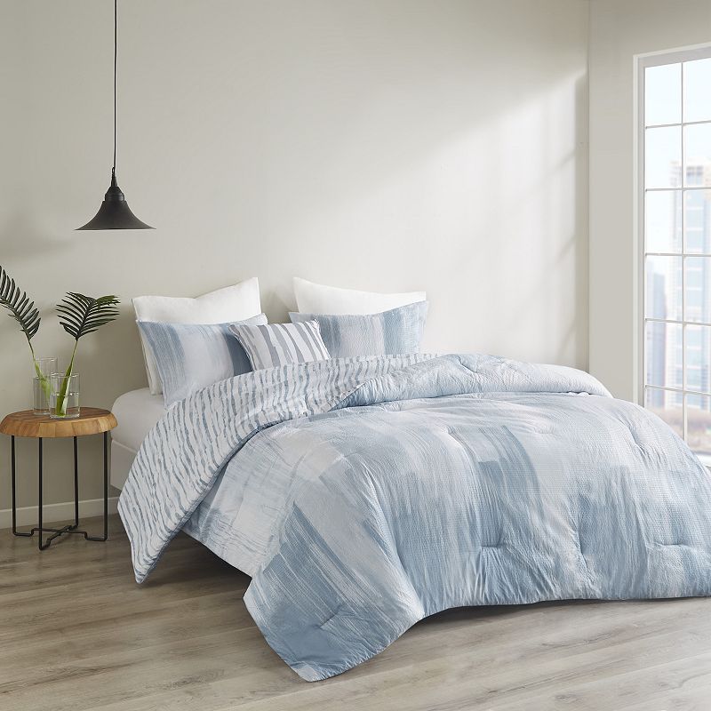 N Natori Brush Stroke Oversized Seersucker 4-piece Reversible Comforter Set with Throw Pillow