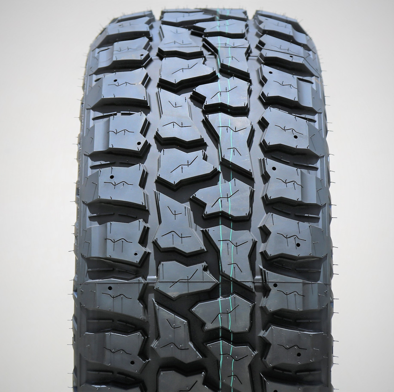 Maxtrek Ditto RX LT 33X12.50R18 118Q E (10 Ply) (Studdable) RT R