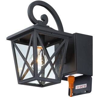 TRUE FINE Glendale 1-Light Black Hardwired Outdoor Wall Lantern Sconce with Built-In GFCI Outlets TD20016OT