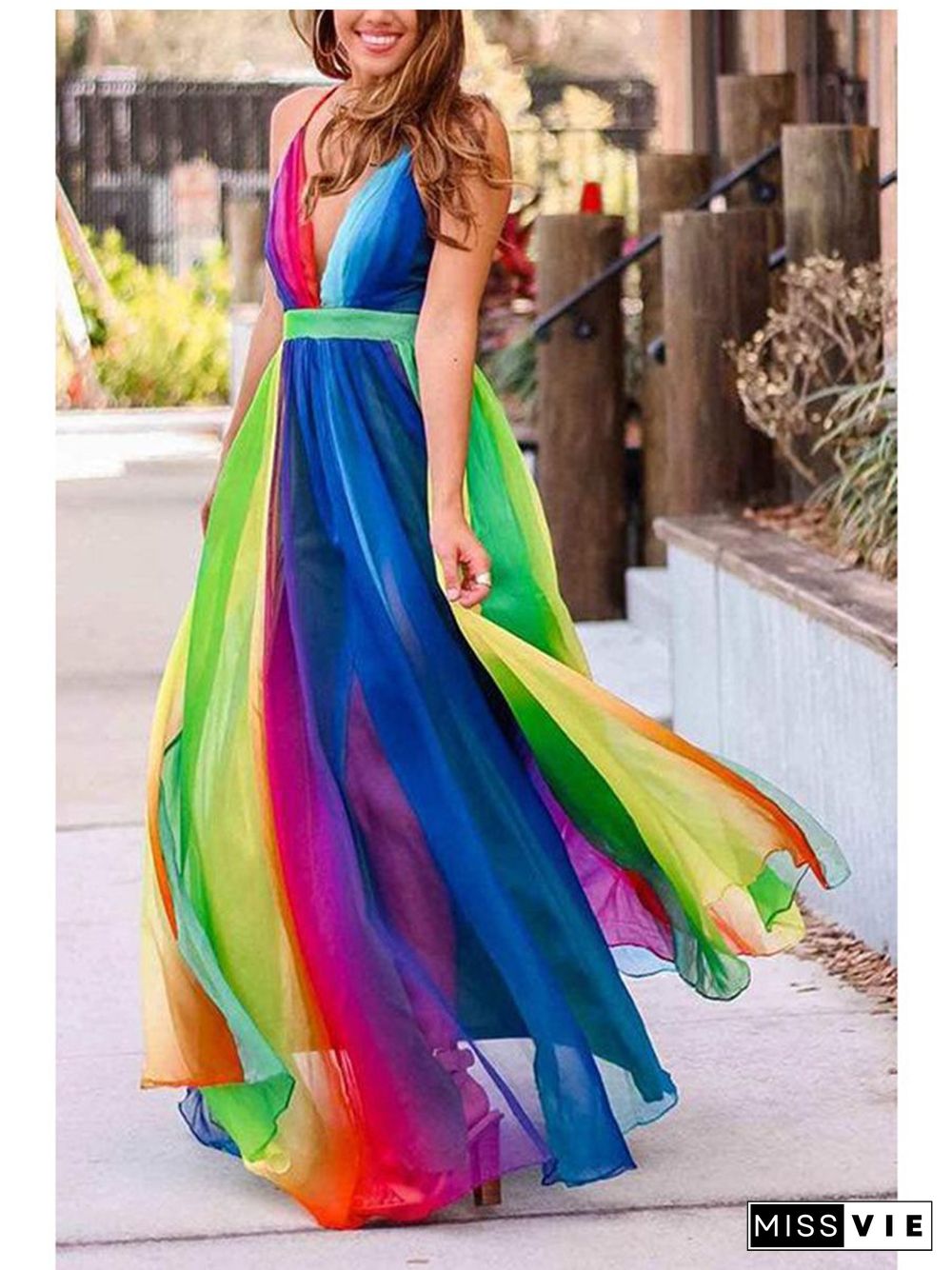 V-neck Colorblock Striped Sphagetti Maxi Dress P16222