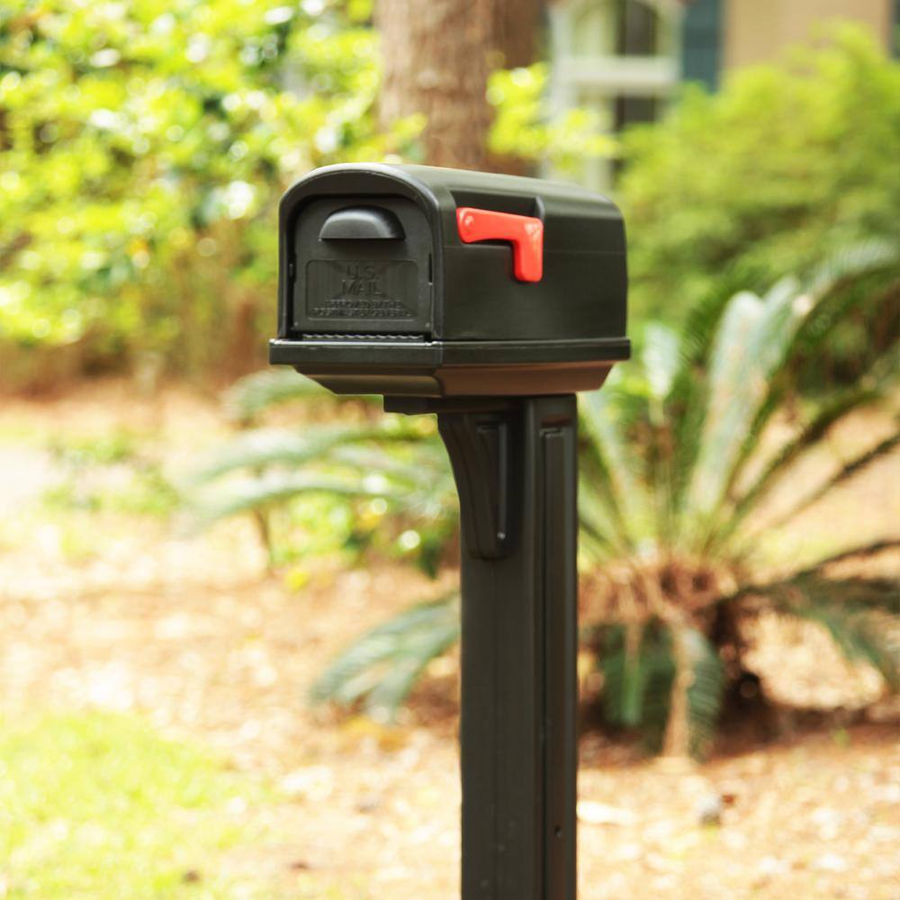 Architectural Mailboxes Classic Black Medium Plastic All-in-One Mailbox and Post Combo GCL100BAM