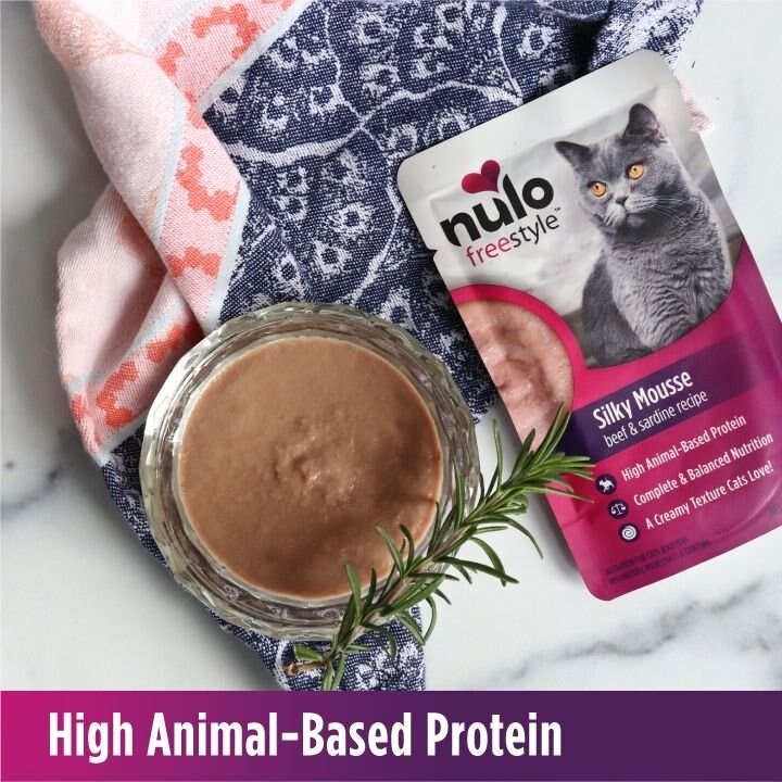 Nulo Freestyle Silky Mousse Beef and Sardine Recipe Grain-Free Wet Cat Food， 2.8-oz， case of 24