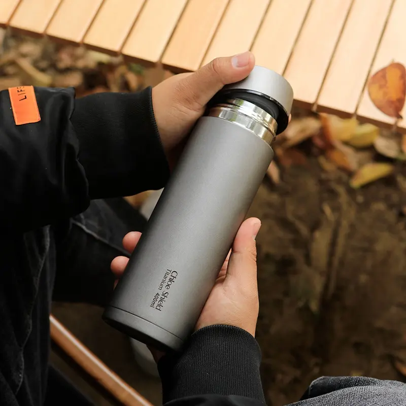 Titanium Vacuum Thermos Bottle Thermal Water Bottle Good Insulation Properties Insulation Cup Vacuum Flask Mug with Tea Infuser