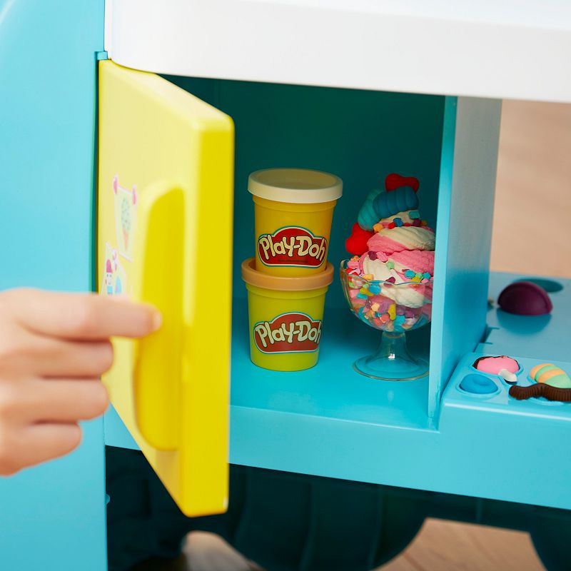 Play-Doh Kitchen Creations Ultimate Ice Cream Truck Playset