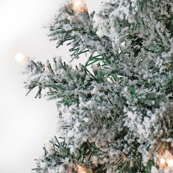 National Tree Company 9 ft. Prelit Artificial Snowy Crestview Hinged Tree，900 Clear Lights