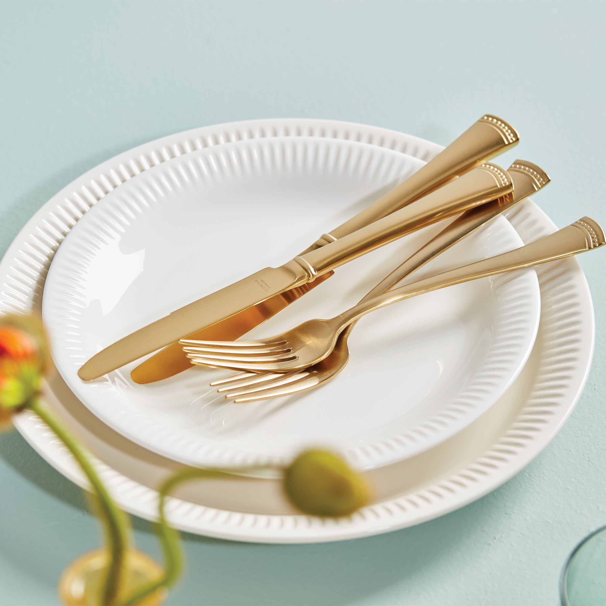 Portola Gold 60-Piece Flatware Set