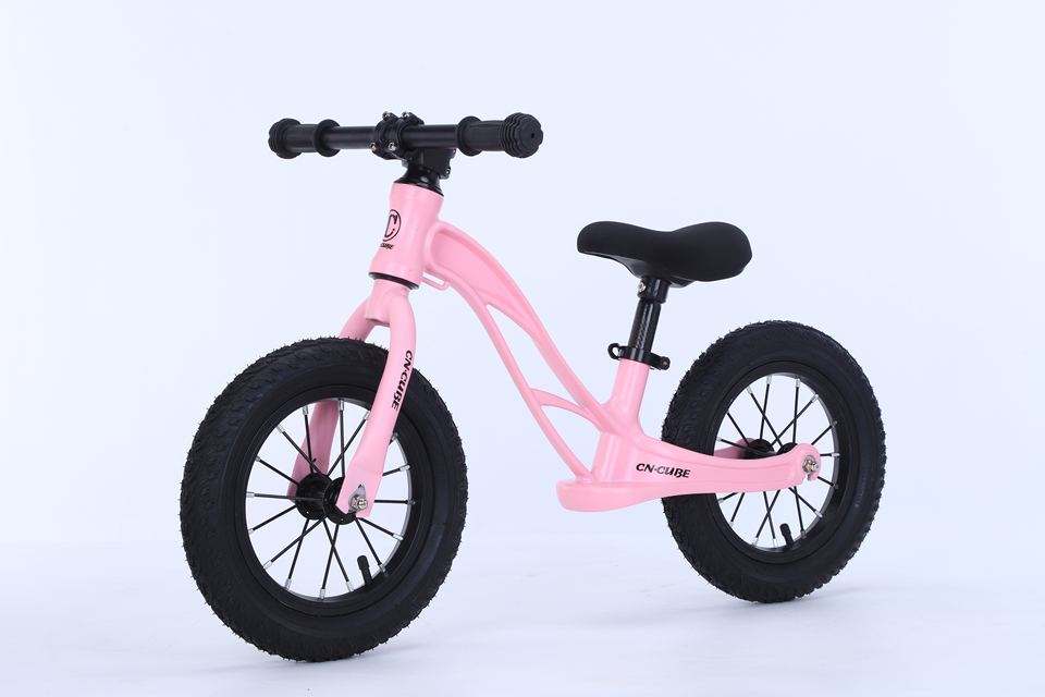 2021 Toddler Magnesium oy Balance Bike/kids Push Balance Bicycle/child 12 Inch Plastic Wheel Mini Cheap Balance Cycle