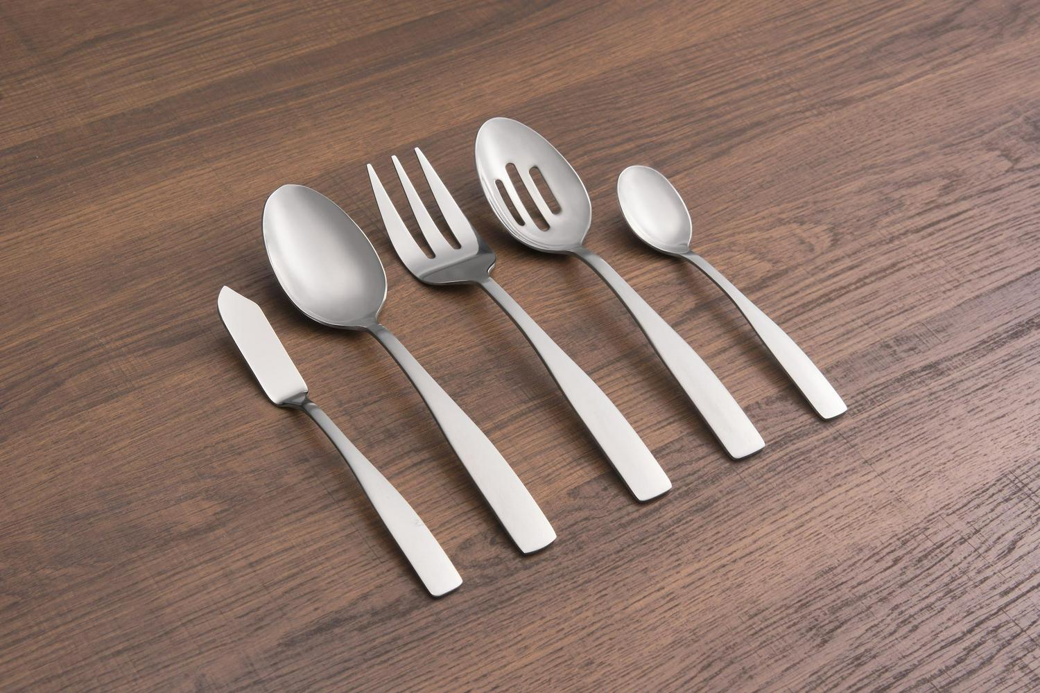 Cambridge Silversmiths Revive Satin 77-Piece Expanded Flatware Set， Service for 12