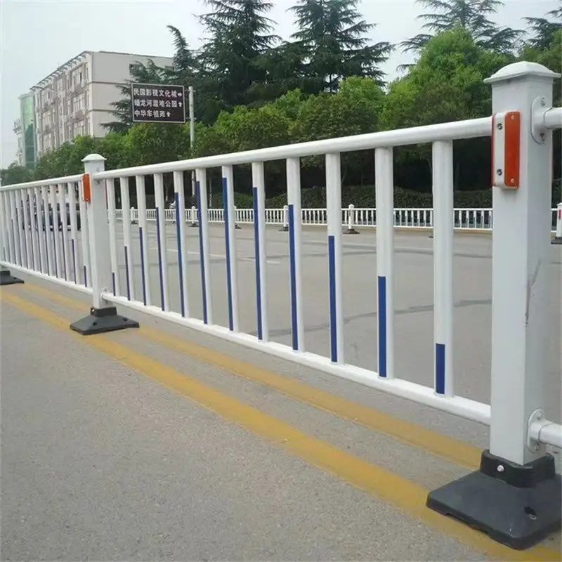 Factory Supply Municipal Guardrail Road Fence Steel Road Guardrail Metal Fence Panels