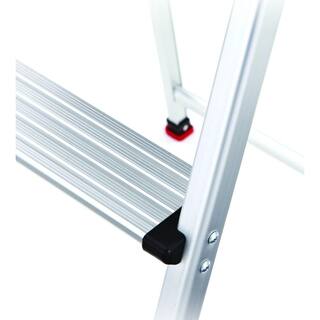 Rubbermaid 2-Step Aluminum Step Stool with 225 lb. Load Capacity Type II Duty Rating RMA-2-COM
