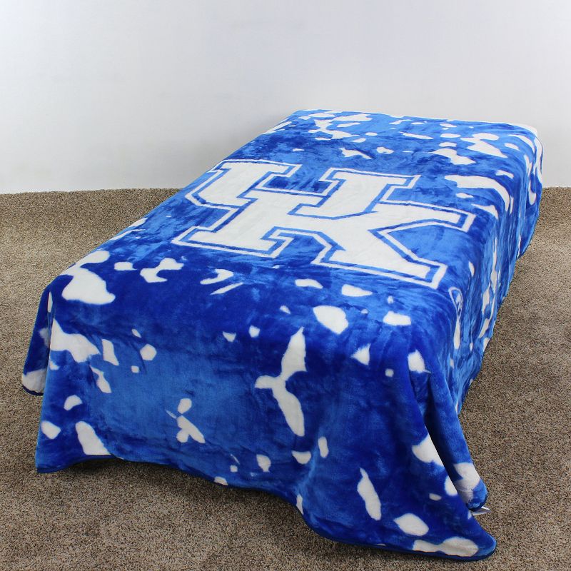 College Covers Kentucky Wildcats Raschel Throw Blanket