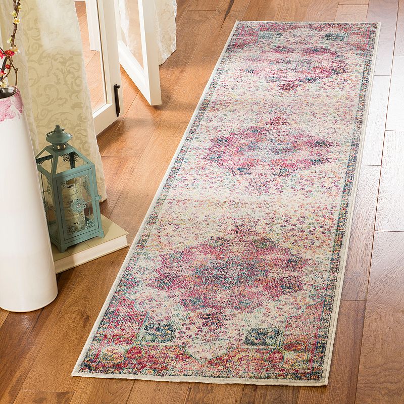 Safavieh Curtis Distressed Medallion Rug