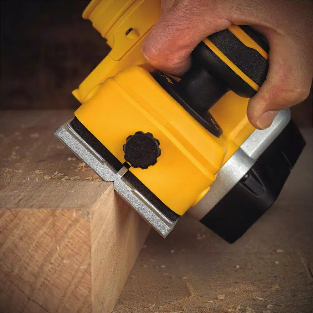 DEWALT 20-Volt MAX XR Cordless Brushless 3-1/4 in. Planer with (1) 20-Volt 2.0Ah Battery and#8211; XDC Depot