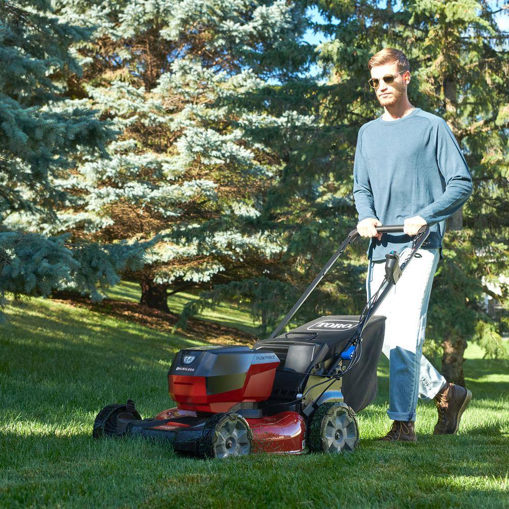 Toro 21 in. Recycler SmartStow 60-Volt Lithium-Ion Brushless Cordless Battery Walk Behind Push Lawn Mower (Bare Tool) 21323T