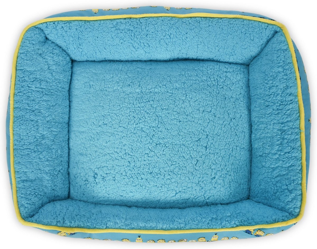 Fetch For Pets Minions Minions In A Row Cuddler Dog Bed， Blue/White