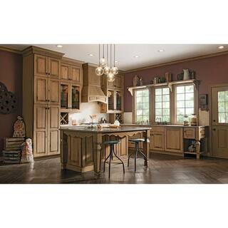 KraftMaid Dillon 14 58 x 14 58 in. Cabinet Door Sample in Distressed Husk RDCDS.HDWLO4C15O