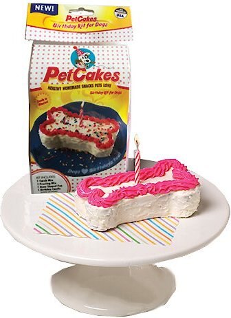 PetCakes Carob Flavor Microwavable Birthday Cake Mix Kit With Bone Shaped Pan Dog Treats， 4.6-oz bag