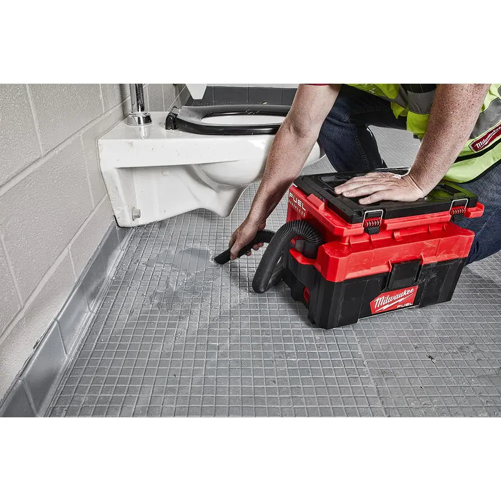 Milwaukee M18 Fuel Packout 18-Volt Lithium-Ion Cordless 2.5 Gal. Wet/Dry Vacuum (Tool-Only)