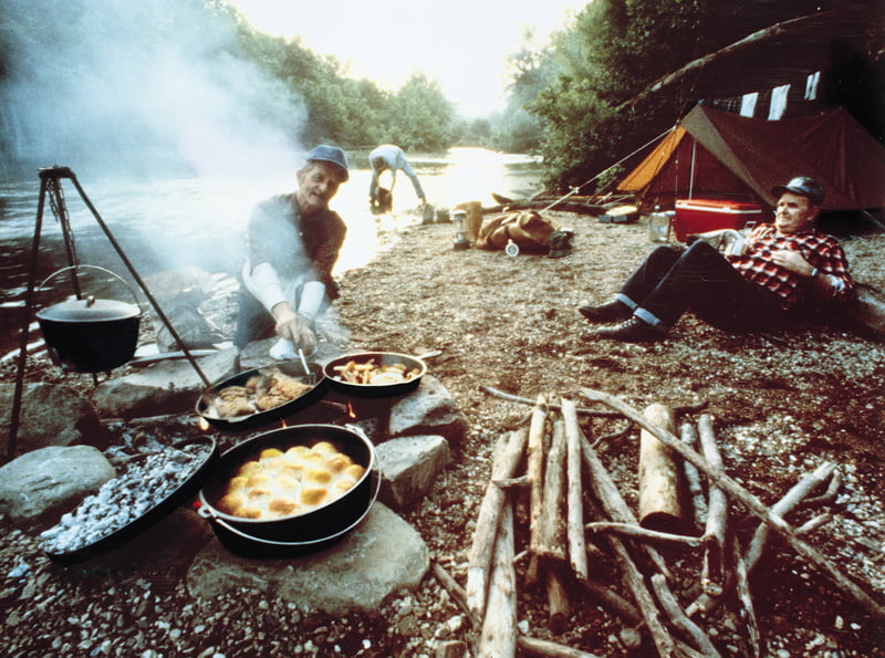 Lodge Cast Iron 60" Camp Tripod