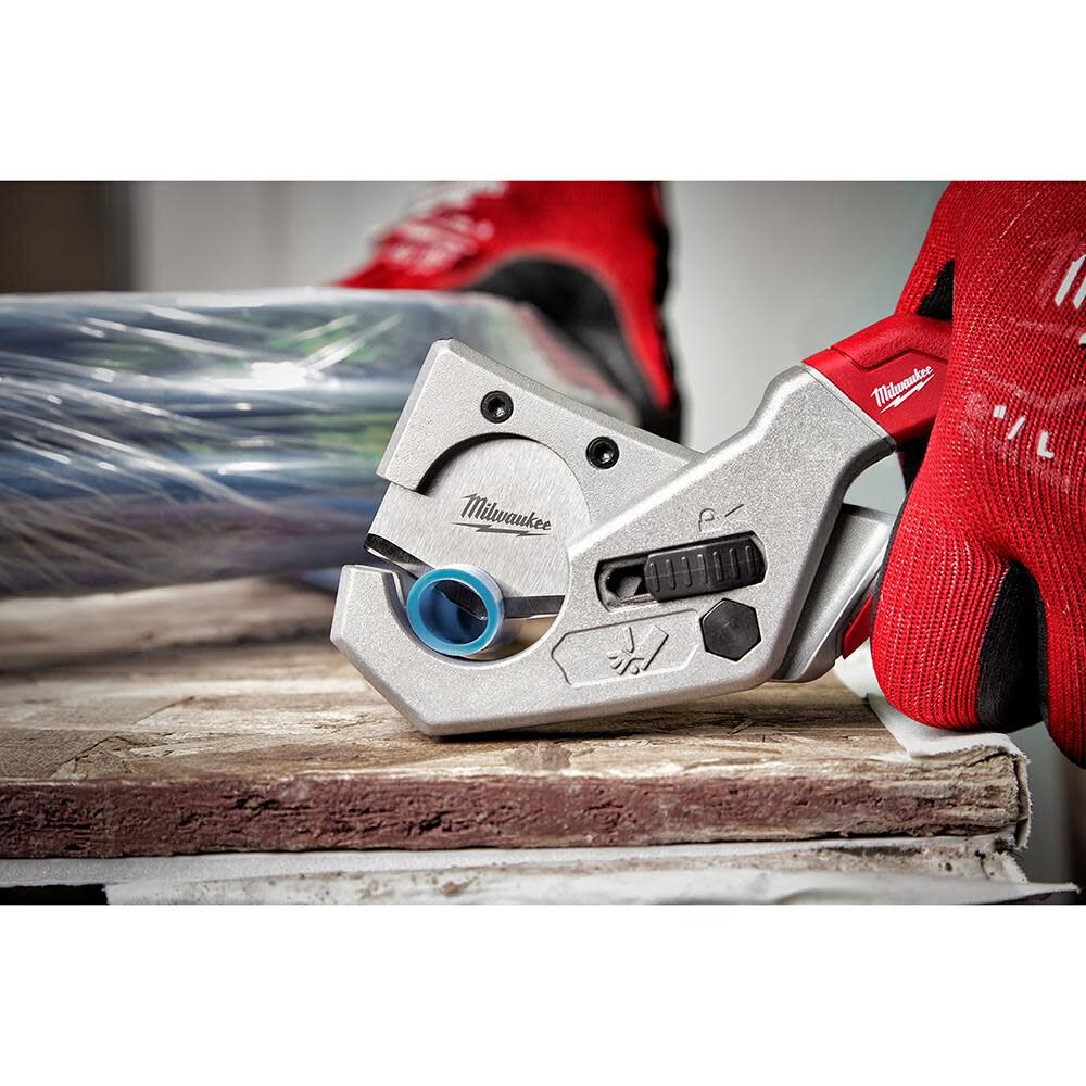 MW PEX and Tubing Cutter 48-22-4204 from MW