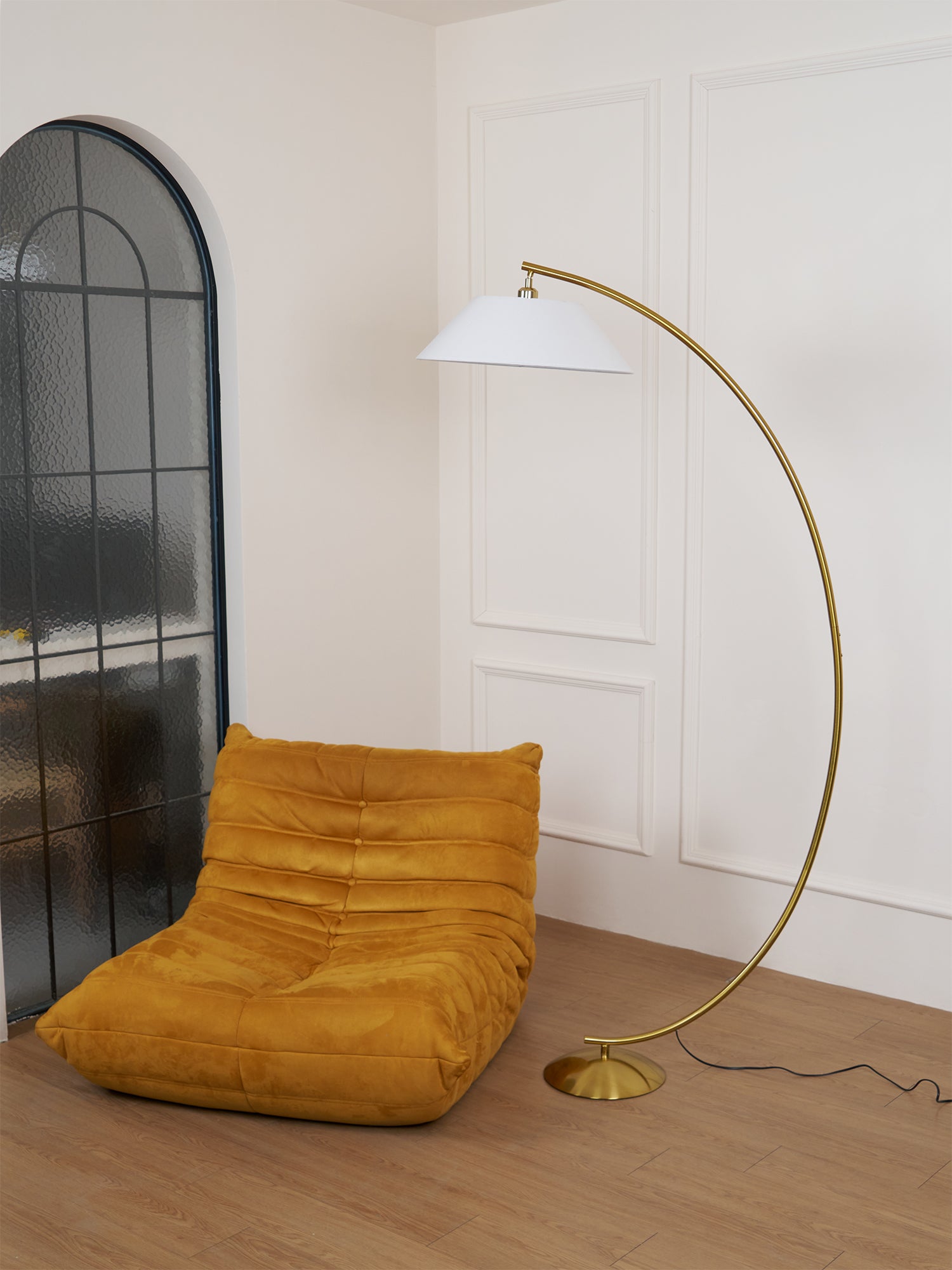 Circo Floor Lamp