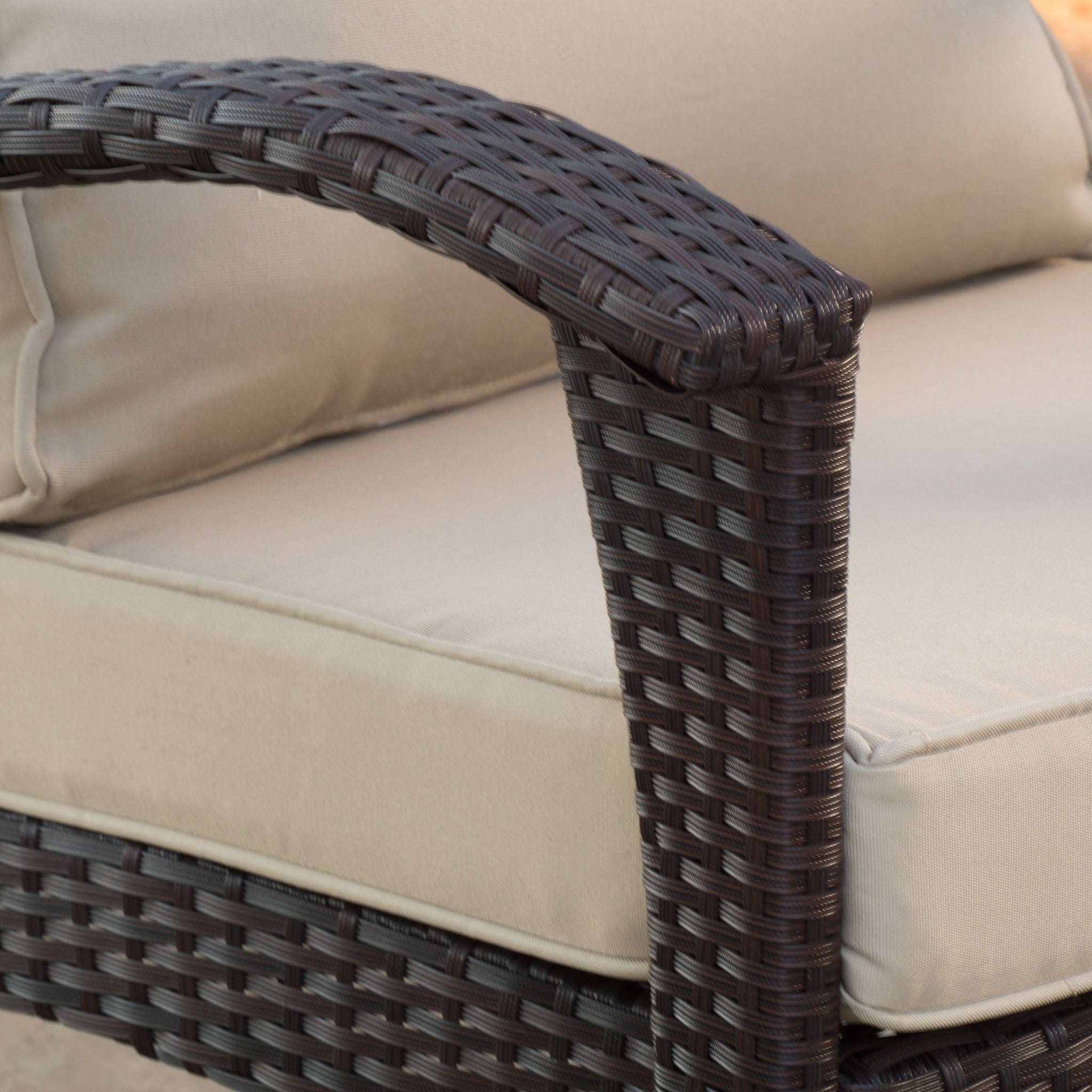 Maui Outdoor 5-piece Brown Wicker Seating Set with Cushions