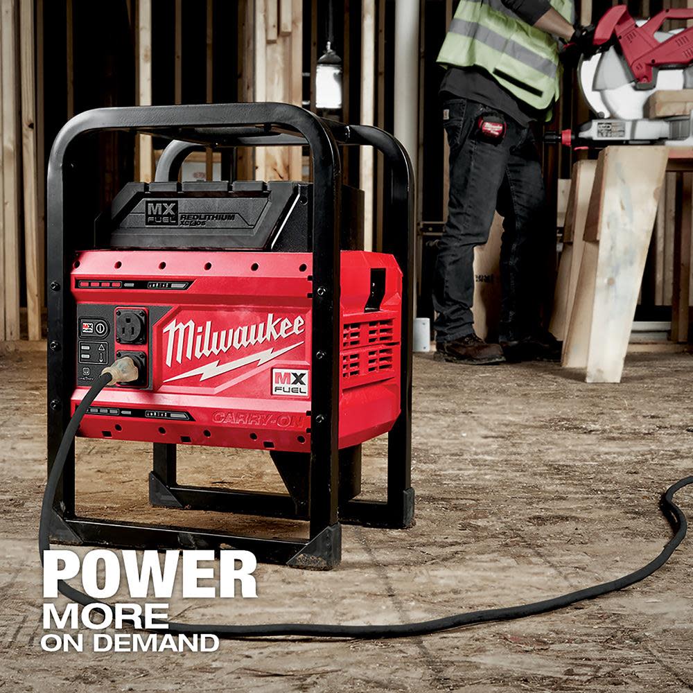 Milwaukee MX FUEL? CARRY-ON? 3600W/1800W Power Supply