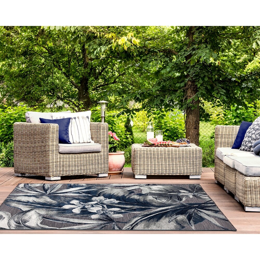 Liora Manne Canyon Tropical Leaf Indoor/Outdoor Rug