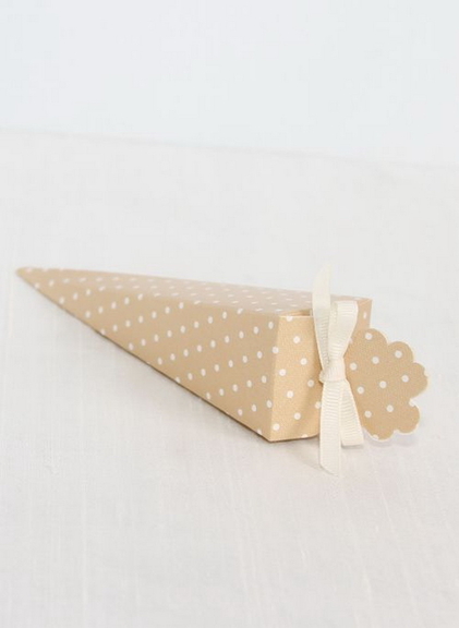 Ivy Lane Design Italian   made Dotted Favor Cone