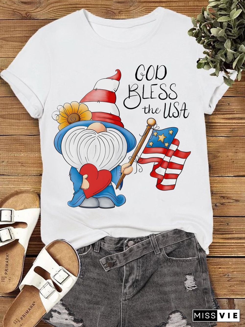 God Bless The USA Gnome Print Round-neck T-shirt