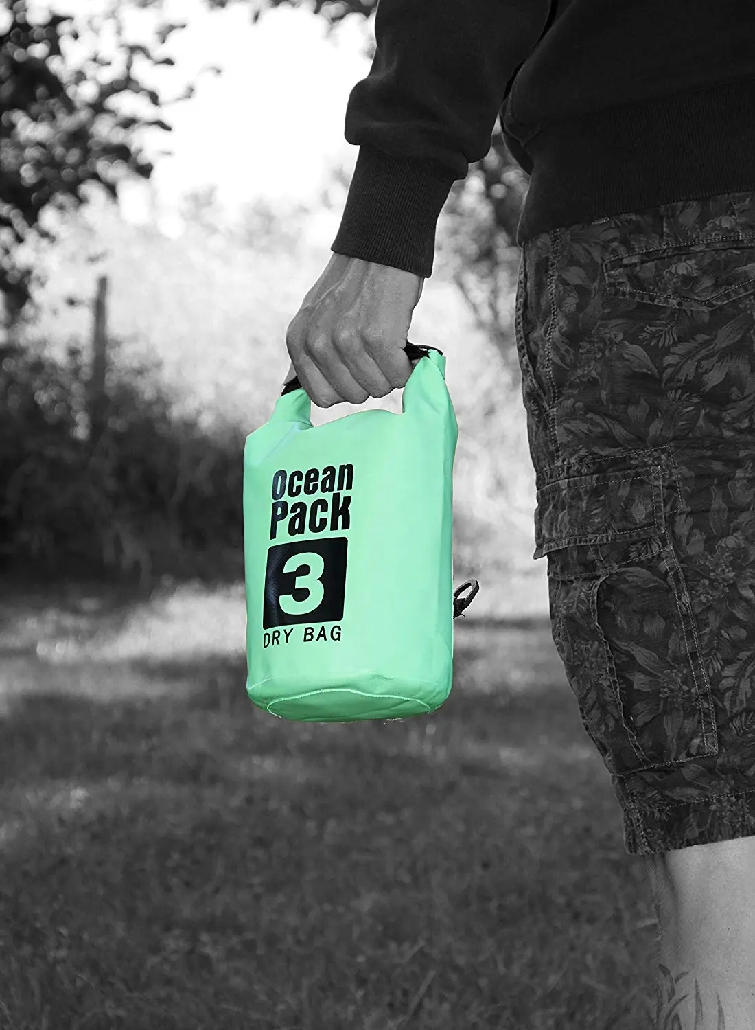 wholesale Perfect 20L size dry bags for kayaking/beach/rafting/boating/hiking/camping/fishing