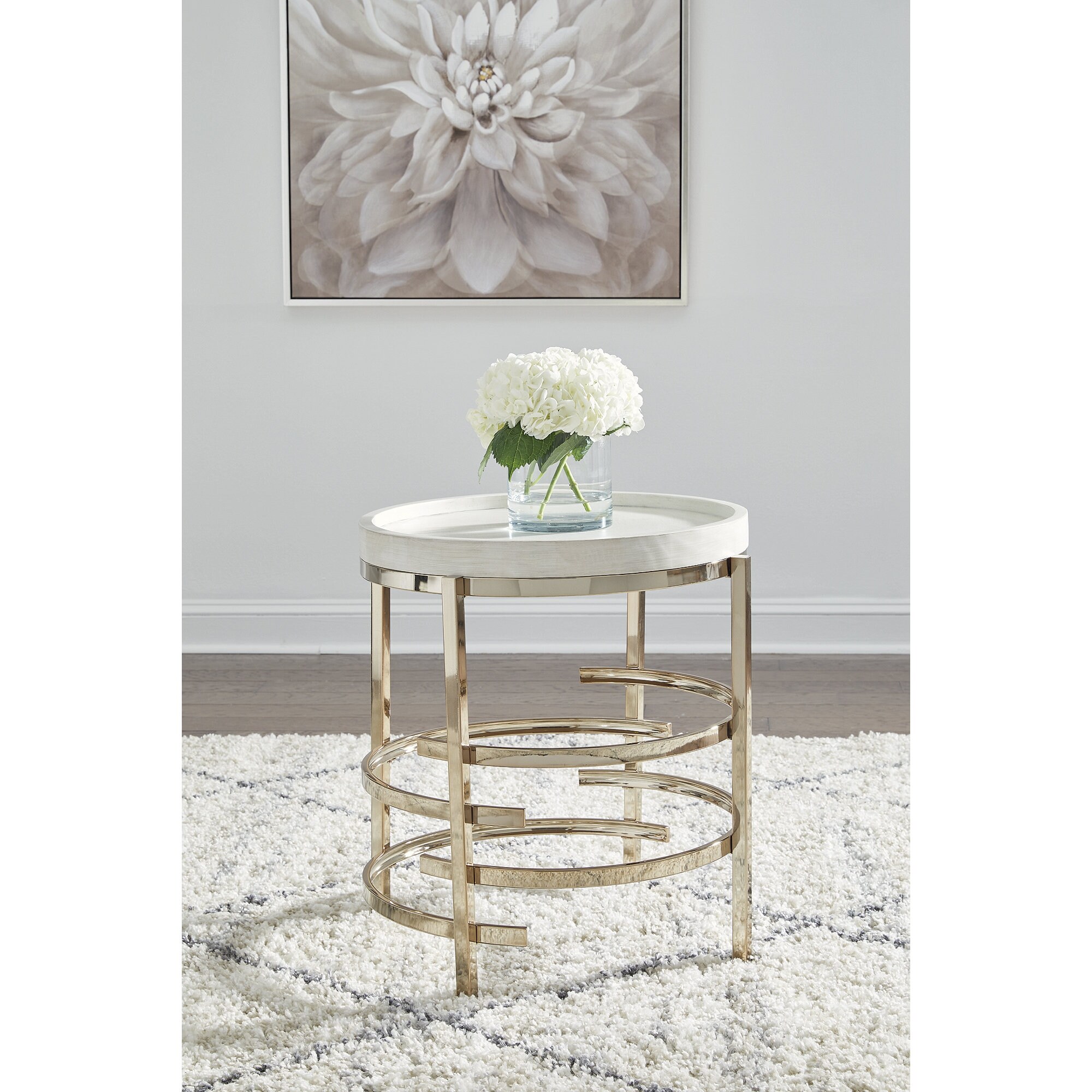 Montiflyn Round End Table - 24