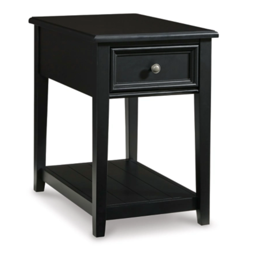 BECKINCREEK END TABLE