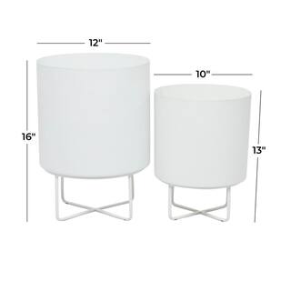 CosmoLiving by Cosmopolitan 12 In. x 16 In. White Metal Modern Planter (Set of 2) 040598