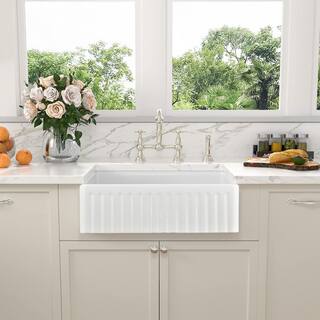 PROOX White Fireclay 33 in. Single Bowl Farmhouse Apron Kitchen Sink with Bottom Grid and Basket Strainer PRCASRX8280WH