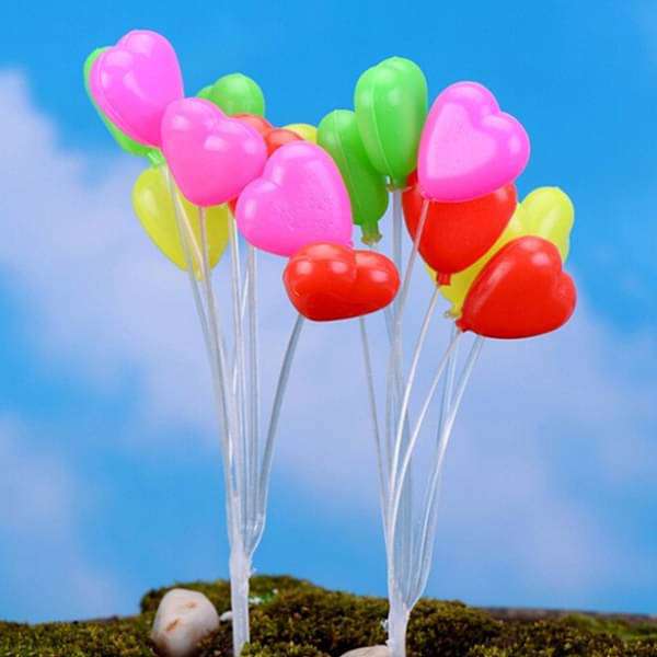 Balloon plastic miniature garden toys (Heart shape) - 1 Bunch