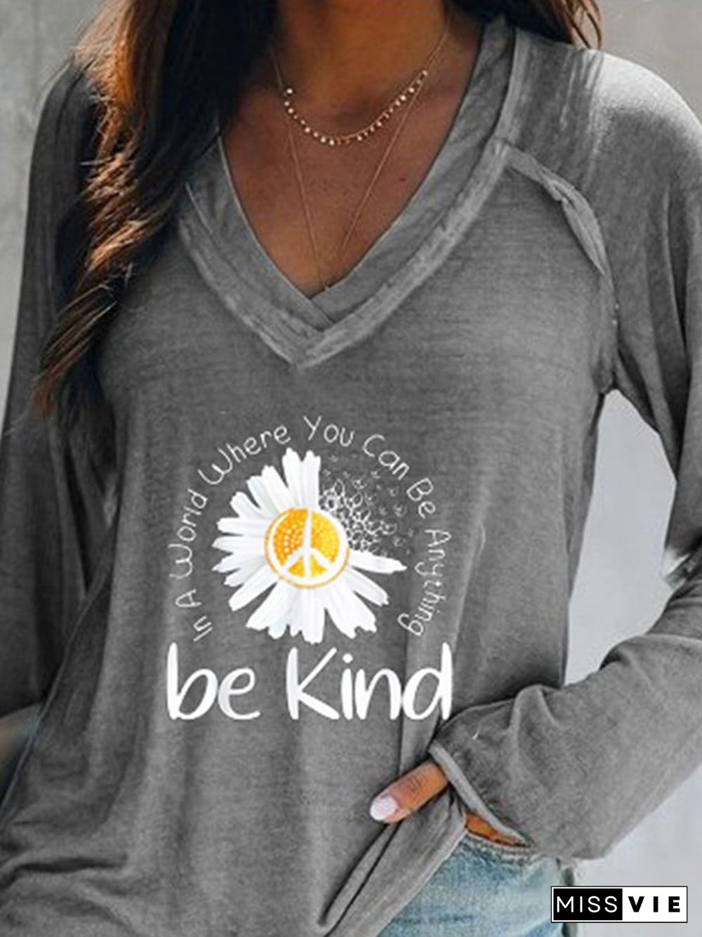 Casual V neck Long Sleeve Printed T-shirt