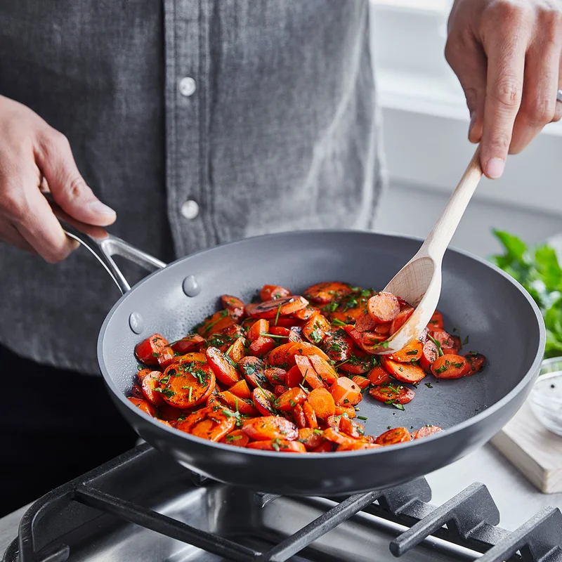 GreenPan Valencia Pro Hard Anodized Healthy Ceramic Nonstick 10 Frying Pan Skillet with Lid， PFAS-Free， Induction， Dishwasher Safe， Oven Safe， Gray