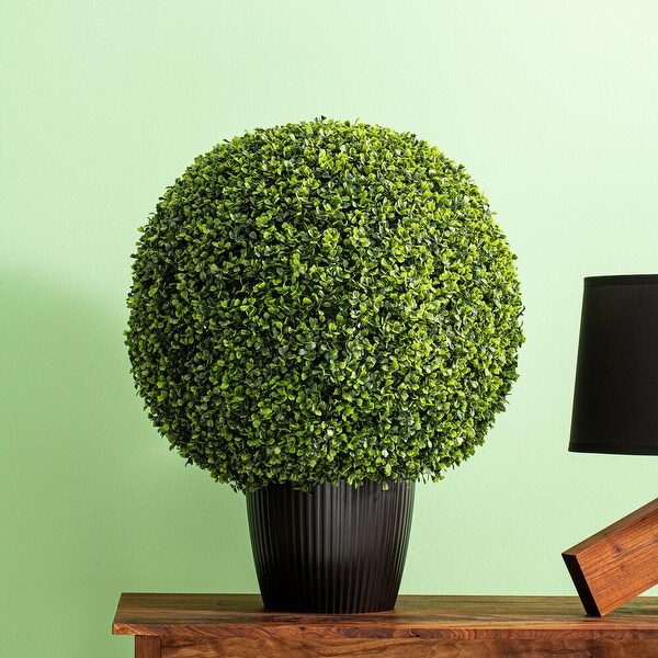 Vickerman 24 Artificial Green Boxwood Ball.