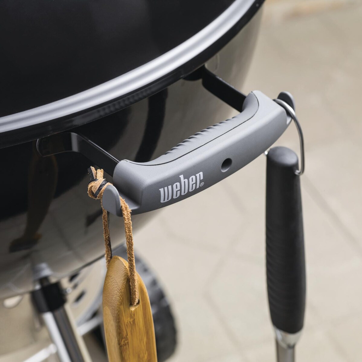 Weber 26-in Original Kettle Premium Grill | 16401001