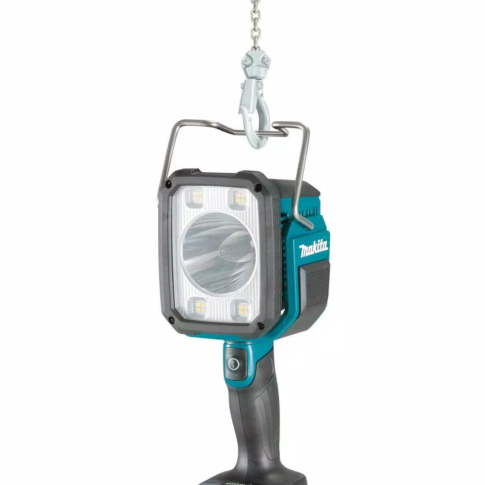 Makita 18-Volt LXT Lithium-Ion Cordless L.E.D. Flashlight / Spotlight (Light Only) and#8211; XDC Depot