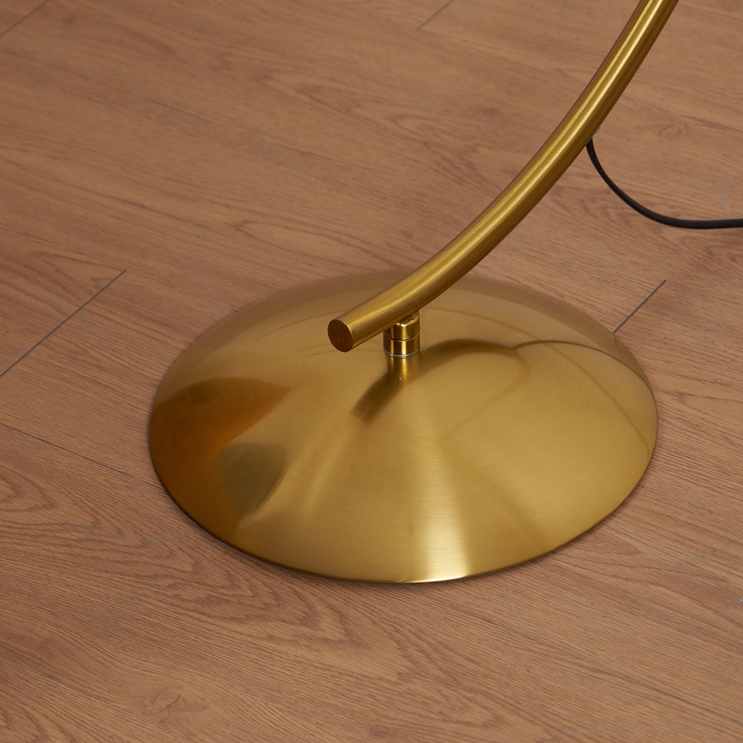 Circo Floor Lamp