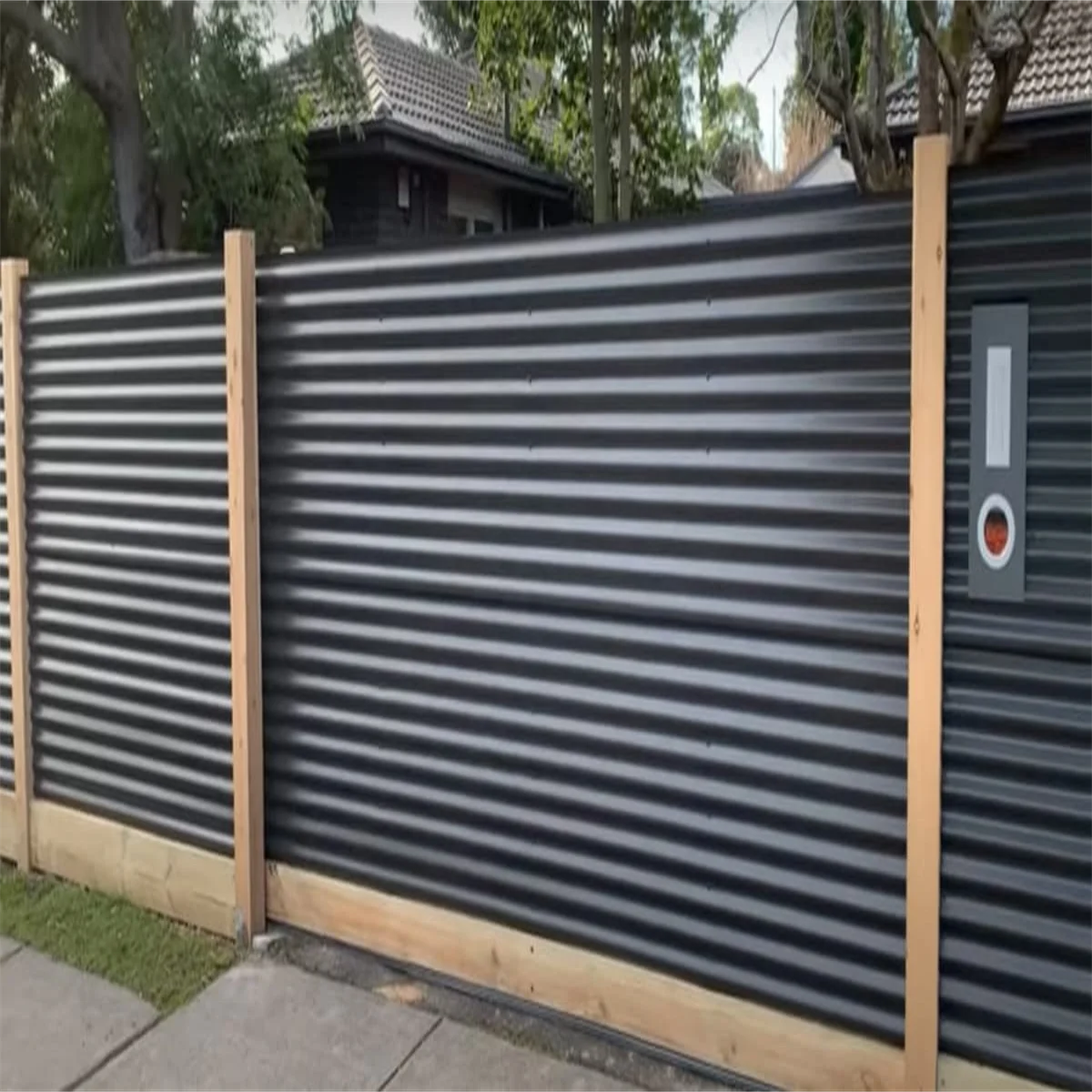 Soon to be sold out!!💝Easy Installation Modern Stylish Design Outdoor Durable Cheap Slatted Fence