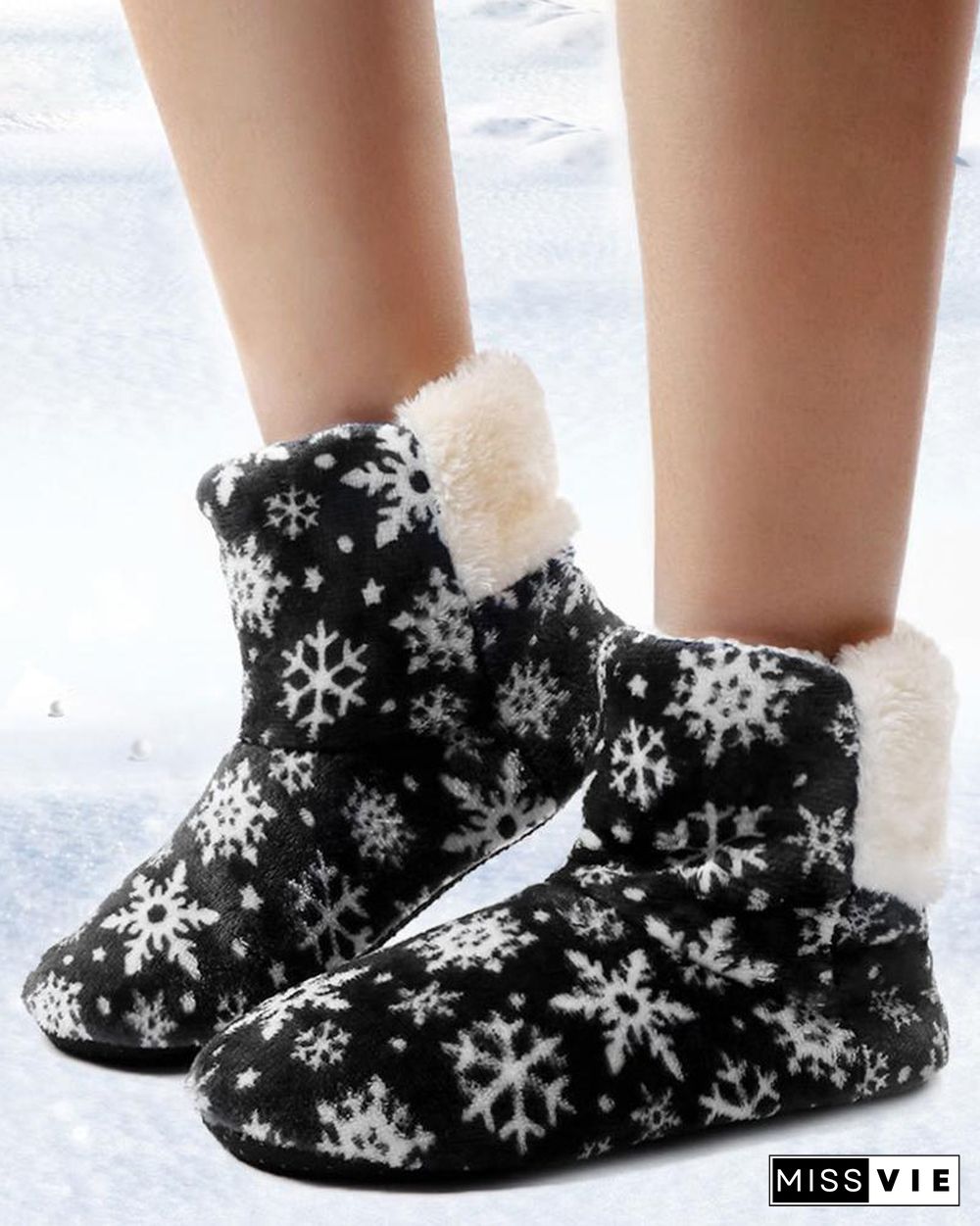 Christmas Snowflake Print Fluffy Indoor Boots