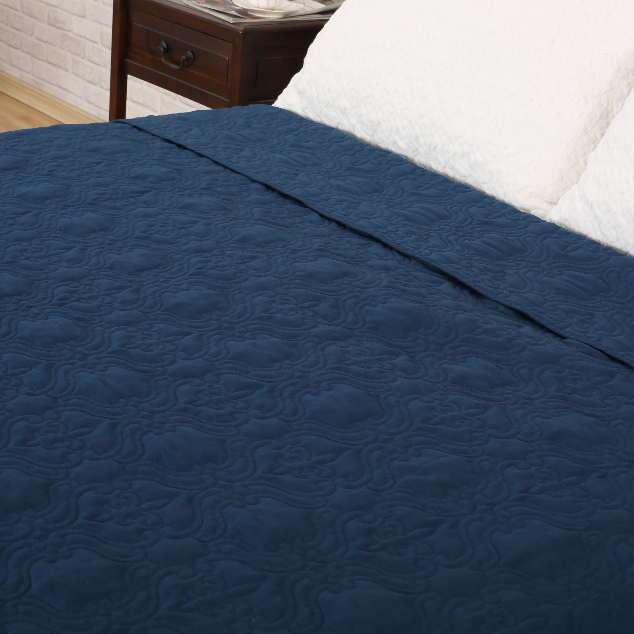 Landyn Double Bed Fabric Quilt