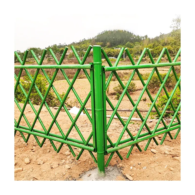 Factory wholesale protective backyard farm garden buildings mesh fence directly supply cheap bamboo fencing for Garden