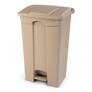 Toter 23 Gallon Beige Fire Retardant Step-On Trash Can SOF23-00BEI